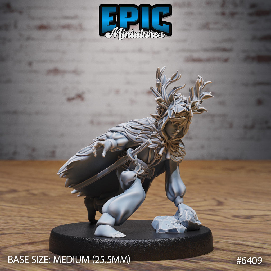 #6409a - Figurine JDR Little Forest Defender Hiding pour jeu de rôle - Imprimée en résine - Échelle 32mm - Epic Miniature