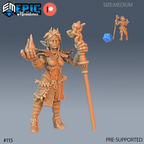 Figurine JDR Elf Druid – Player Character, druide elfe tenant un bâton orné et une flamme, avec une petite vue arrière
