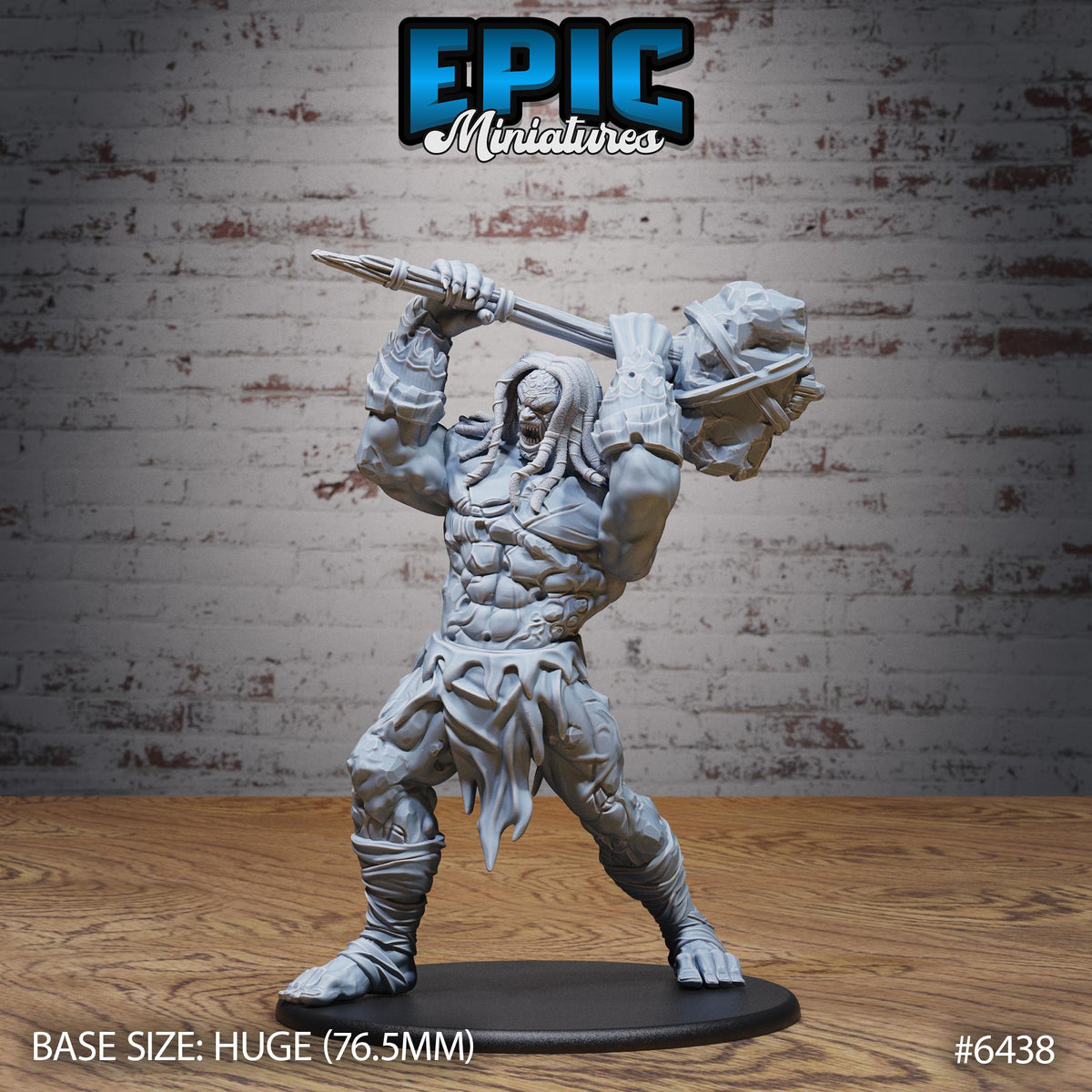 Figurine JDR Primal Giant Attack, géant musclé tenant à deux mains une massue à tête de pierre levée au-dessus de sa tête