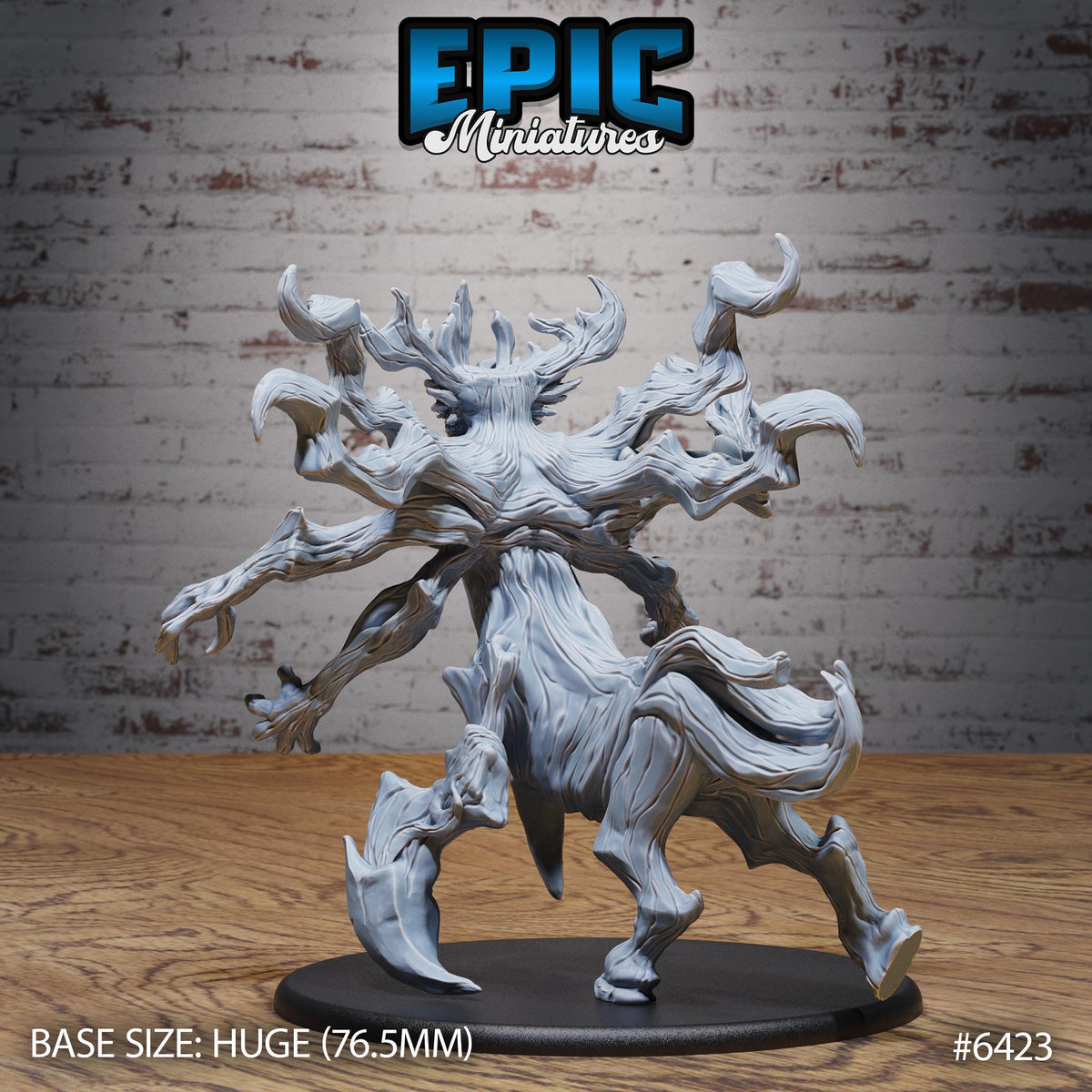 Vue arrière du Treant World Protector Attack, montrant ses fibres de bois sculptées, ses bras ramifiés et sa posture d’attaque avec une jambe soulevée