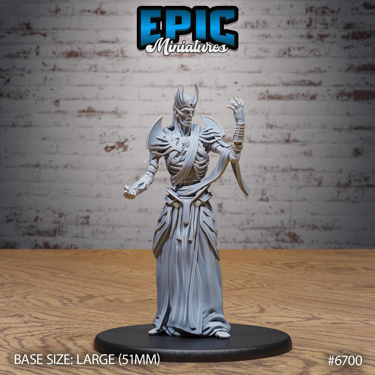 Figurine Vecna pour JDR, liche en longue robe avec torse squelettique, coiffe à pointes, épaulières et une main levée