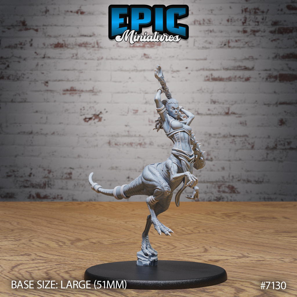 #7130 - Figurine Raptor Centaur Female Attack en résine pour JDR